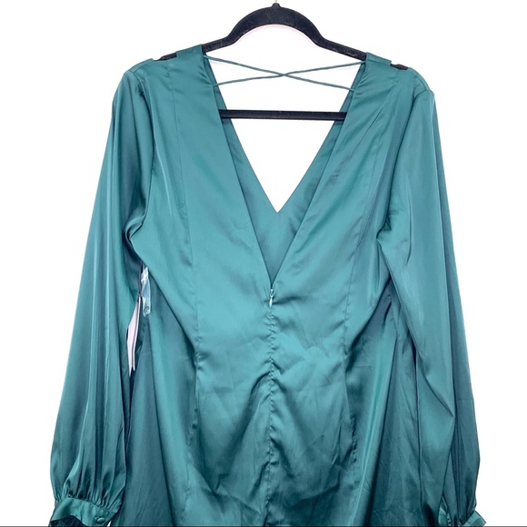 Ryse The Label Green Amanda Satin Cutout Dress - Picture 8 of 12